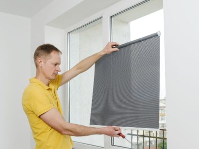 Jak zamocować moskitierę do okna – oszczędna metoda ochrony przed owadami